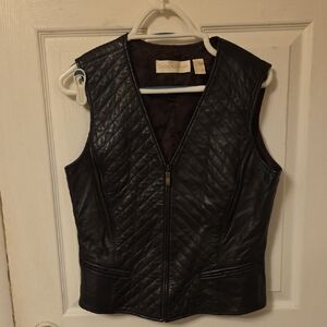 Dana Buchman Womens Dark Brown Quilted 100% Leather Vest. Size 12